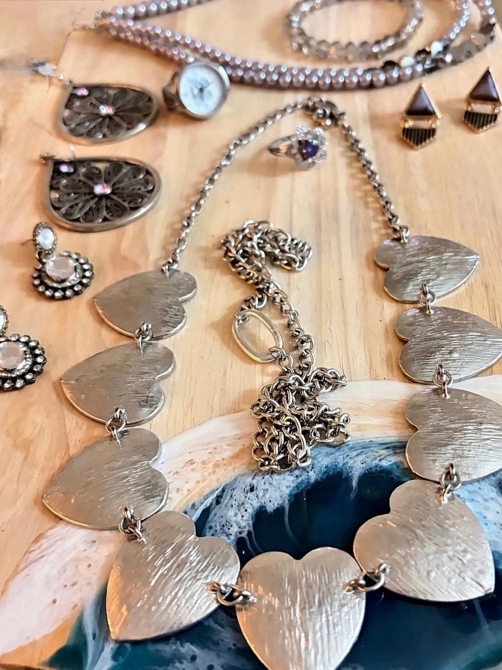 Gomia Butterfly Ring watch & Jewelry Set in Silver & and blue